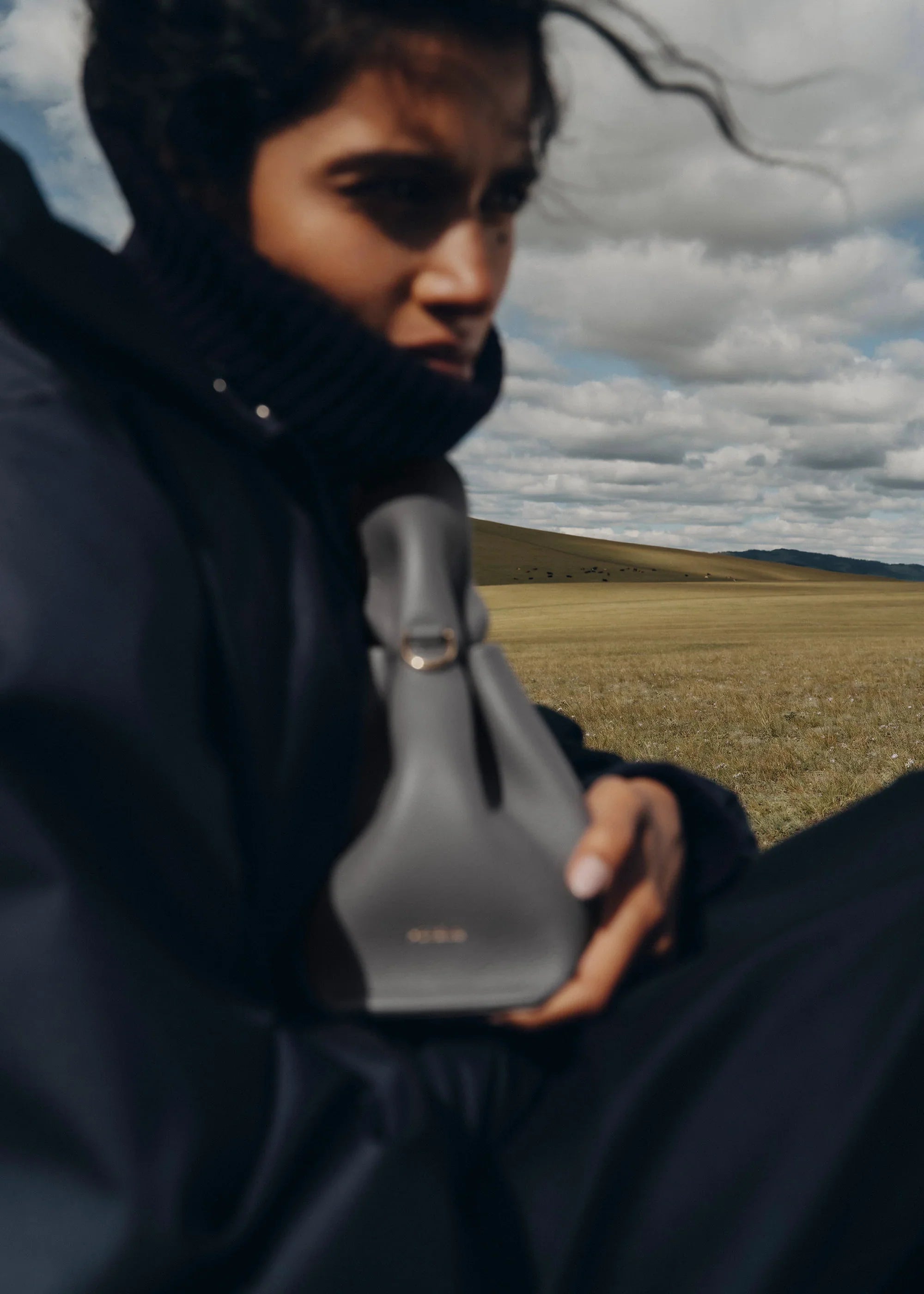 Numéro Neuf Mini Edition Textured Stone