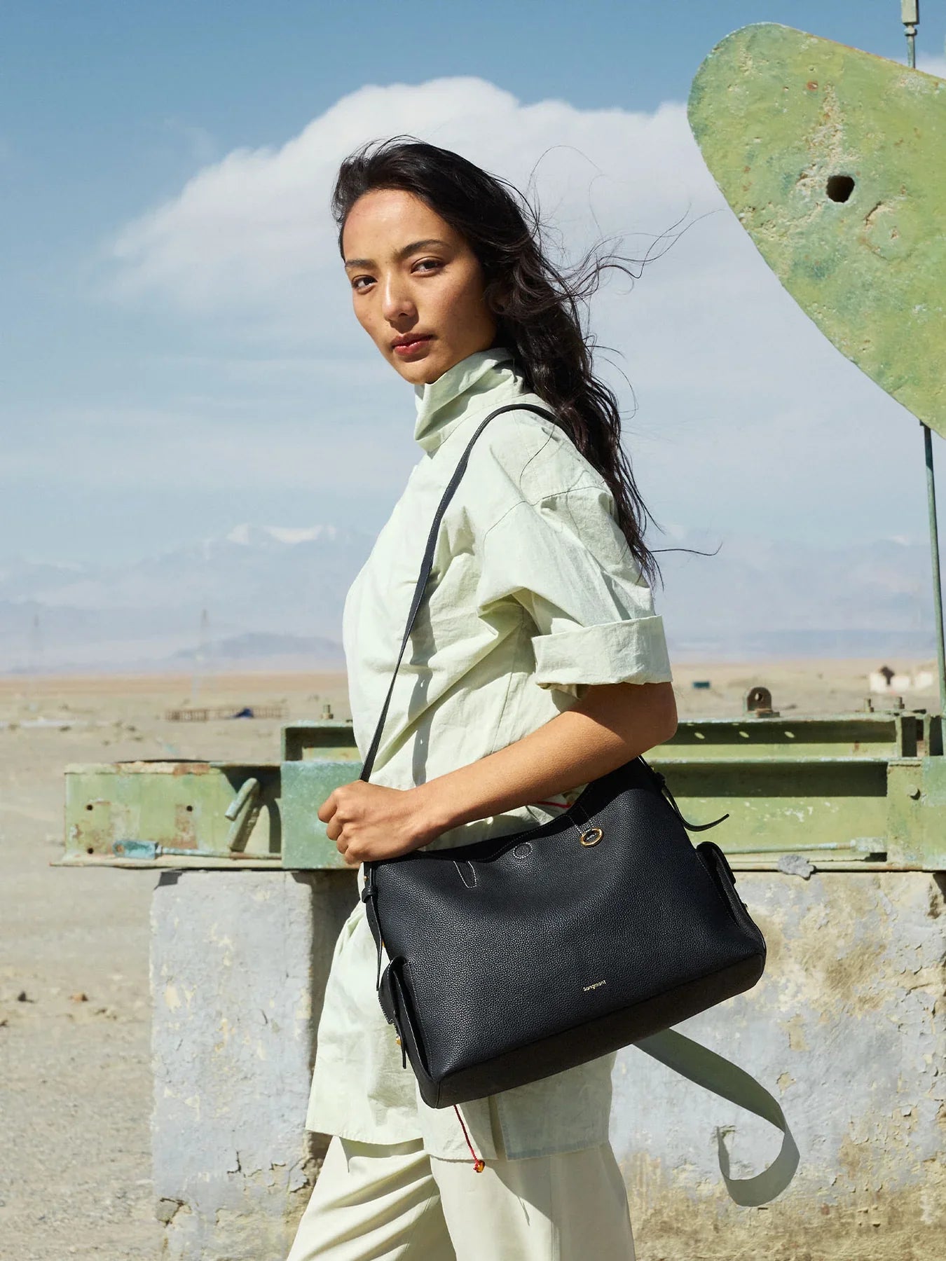 Medium Yore Hobo Bag - Onyx Grain